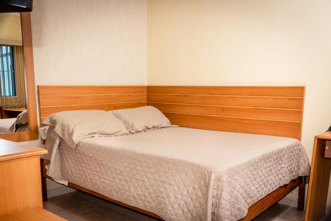 Hotel Pousada Bonita - 150M Metro Paraiso E 1Km Do Inicio Av Paulista São Paulo Luaran gambar